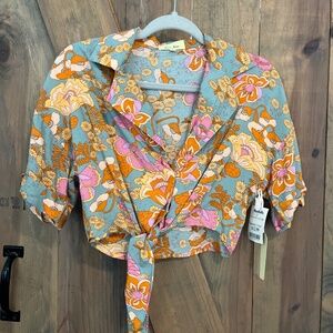 Women’s crop shirt